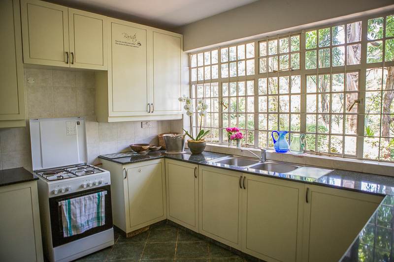 Garden Cottage - Gallery 25